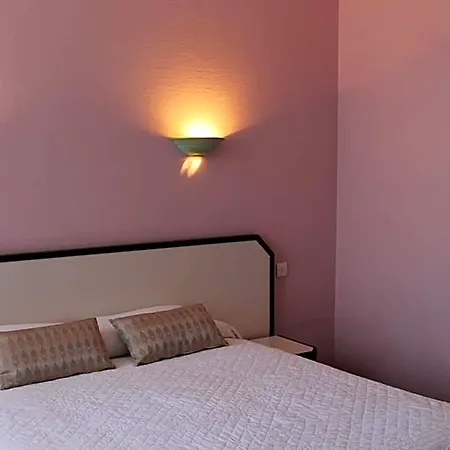 Napoleon Hotel 2*
