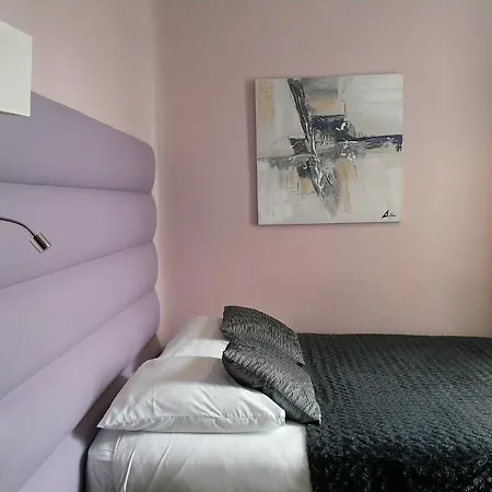 Hotel Napoleon 2*
